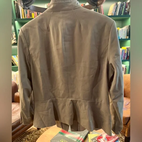 White House Black Market Khaki Blazer Size 14 EUC - Picture 6 of 10